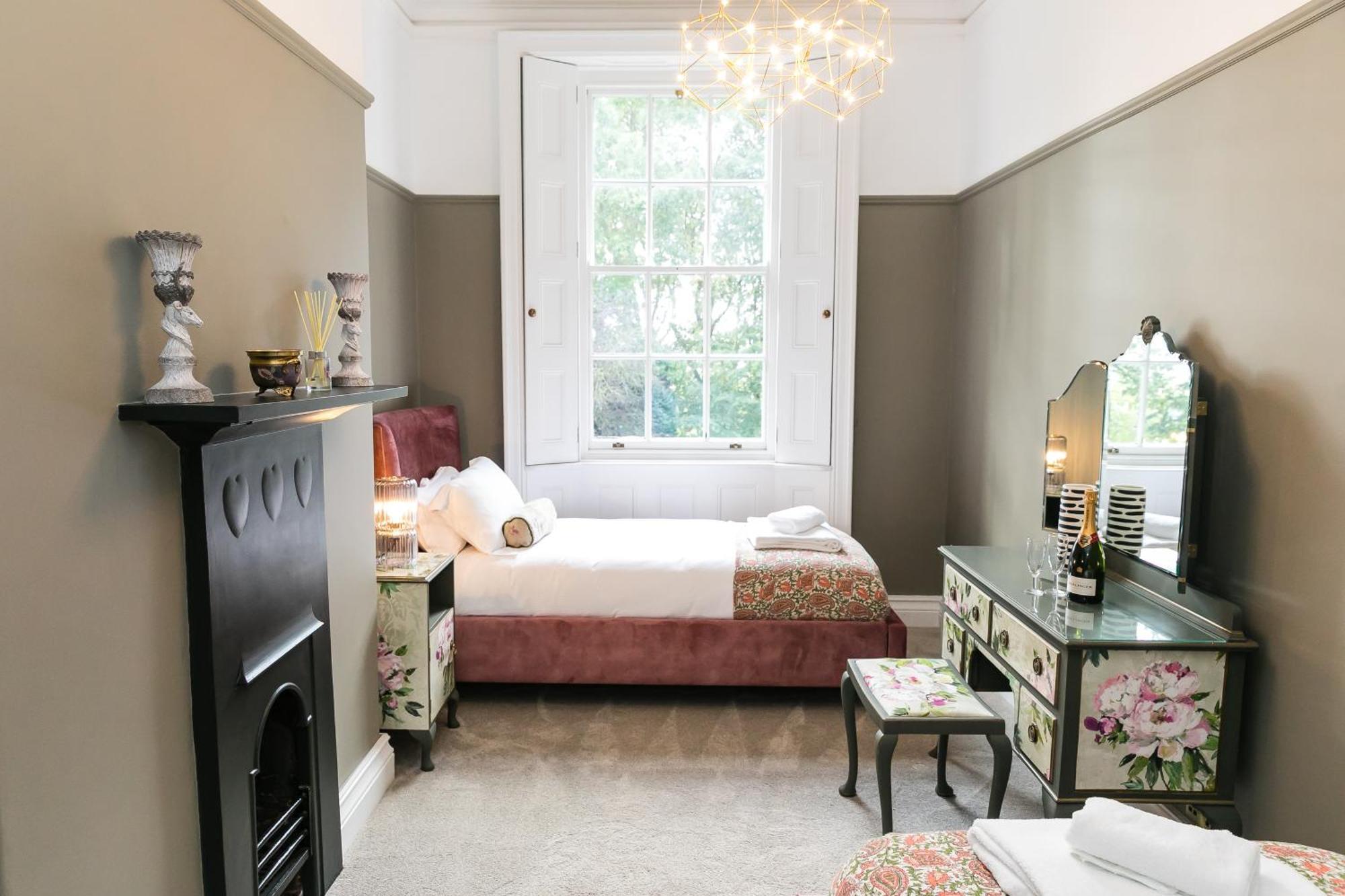 Hillthorpe Manor By Maison Parfaite - Large Country House With Hot Tub Pontefract Eksteriør bilde